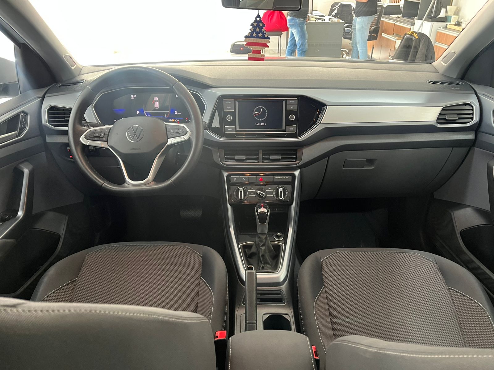 WhatsApp Image 2025-10-08 at 09.05.09 (3)