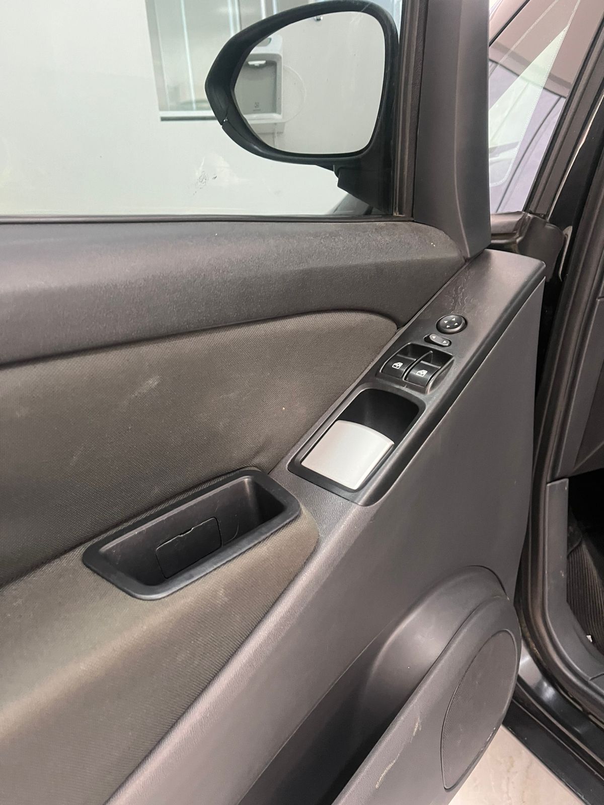 WhatsApp Image 2025-10-08 at 16.07.24